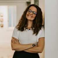 https://www.suzannerutti.com/wp-content/uploads/2025/08/Headshots-26_websize-e1568044506246-600x393-1-200x200.jpg