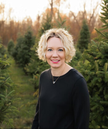 https://www.suzannerutti.com/wp-content/uploads/2025/08/unnamed-2-350x417.jpg