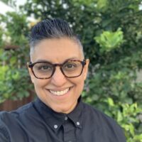 https://www.suzannerutti.com/wp-content/uploads/2026/09/Roshni-Chabra-pic-1-scaled-200x200.jpg